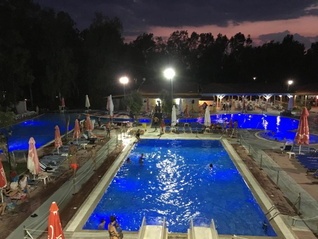 Camping Golden Sunset Alissos Bagian luar foto