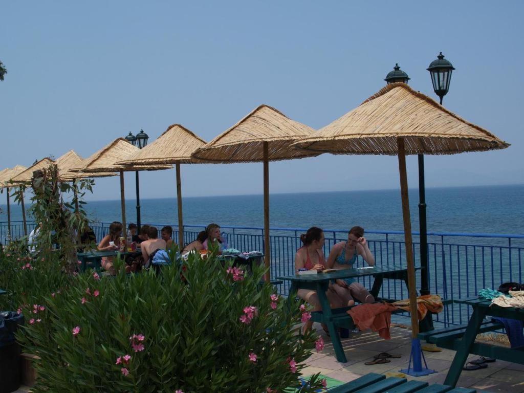 Camping Golden Sunset Alissos Bagian luar foto
